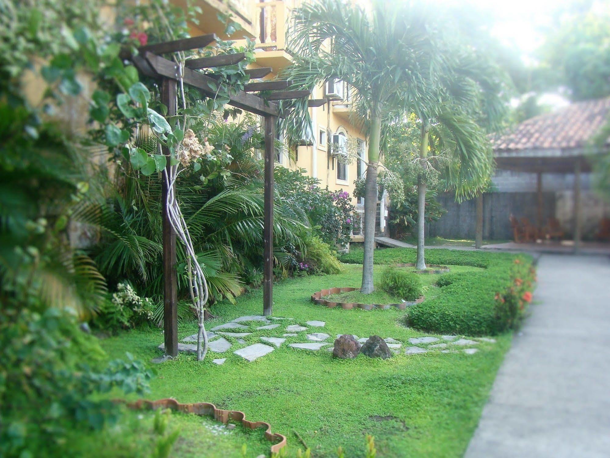 Hotel Molina La Ceiba Exterior photo